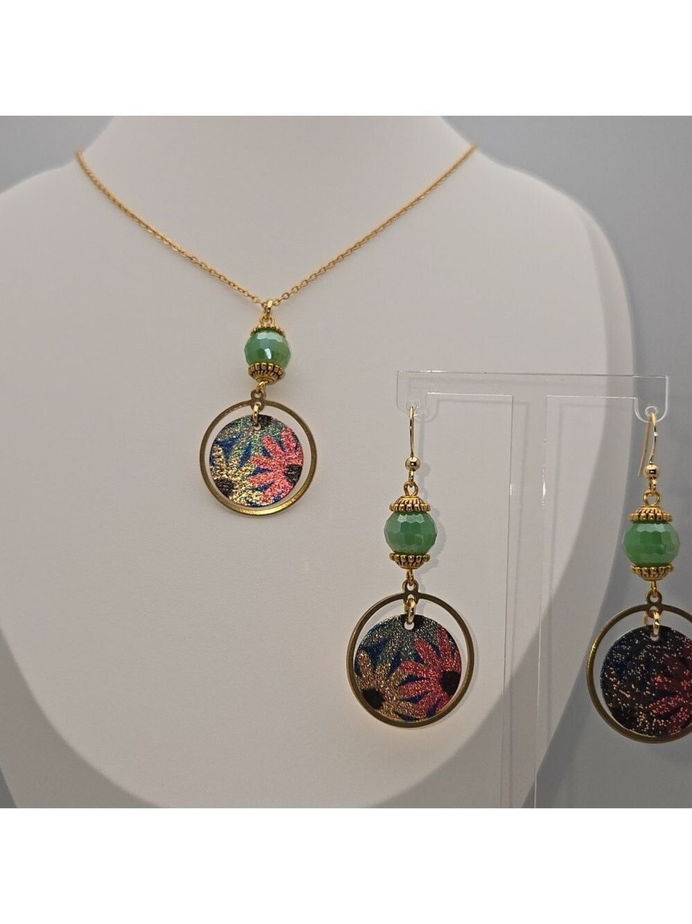 ✨2/$10✨ Gold Tone Green Round Jewelry Set Necklace Earrings Casual Match 19''